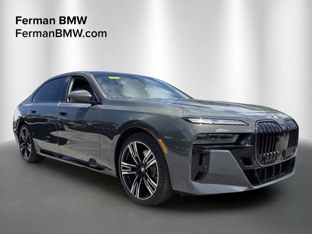 2026 BMW 740i 740i
