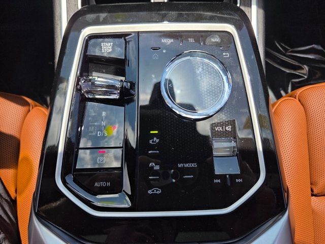 2026 BMW 740i 740i