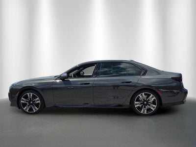 2026 BMW 740i 740i