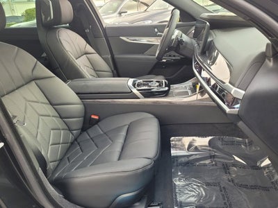 2025 BMW 750e xDrive 750e xDrive