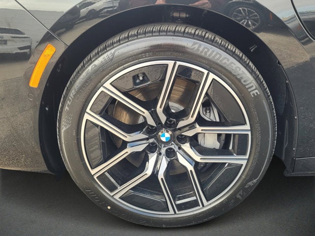 2025 BMW 750e xDrive 750e xDrive