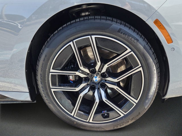 2026 BMW 750e xDrive 750e xDrive