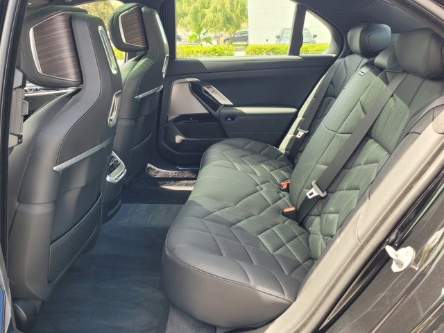 2026 BMW 750e xDrive 750e xDrive