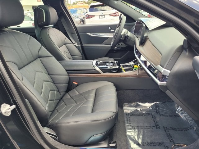 2026 BMW 750e xDrive 750e xDrive