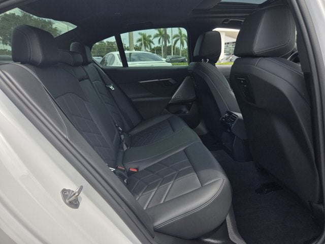 2024 BMW 530i 530i