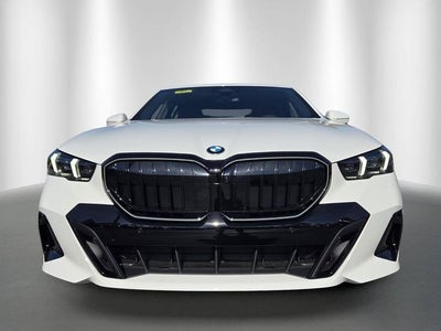 2027 BMW 530i 530i