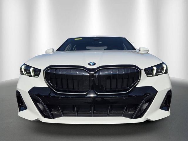 2027 BMW 530i 530i