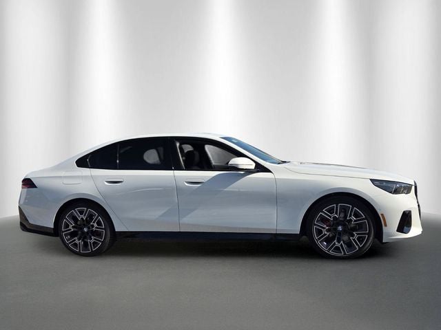 2027 BMW 530i 530i