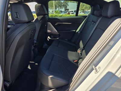 2027 BMW 530i 530i