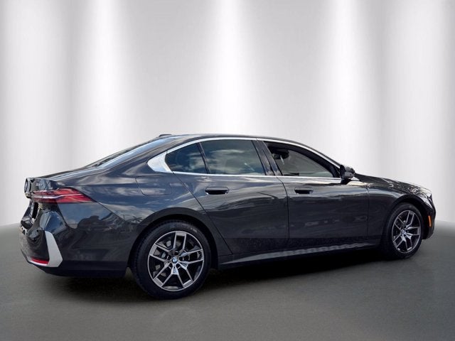 2026 BMW 530i 530i