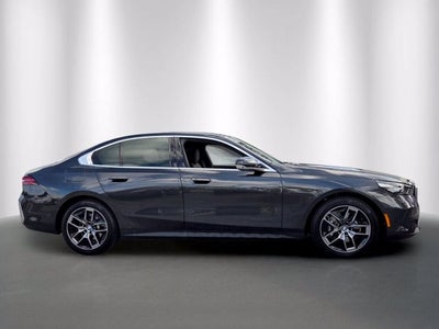 2026 BMW 530i 530i