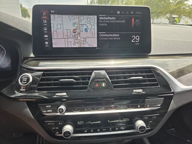 2022 BMW 530i 530i