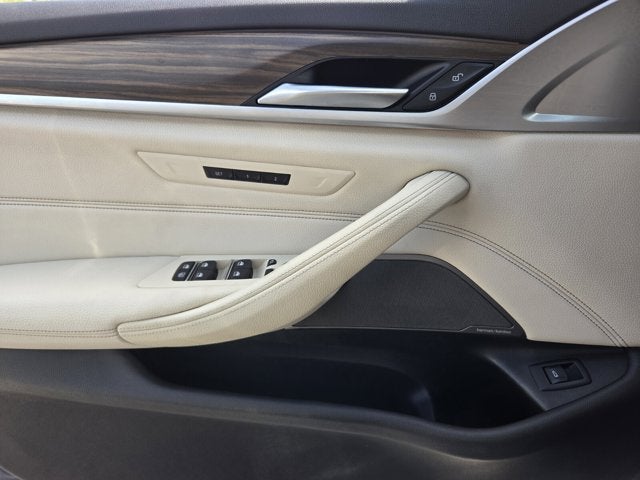 2023 BMW 530i 530i