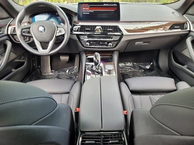 2023 BMW 540i 540i
