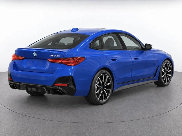 2025 BMW 440i M440i