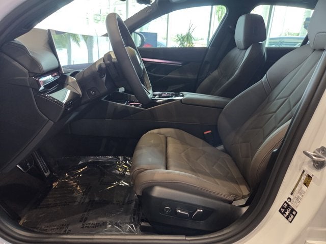 2027 BMW 530i 530i xDrive