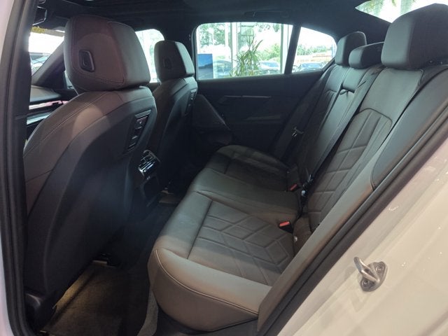 2027 BMW 530i 530i xDrive