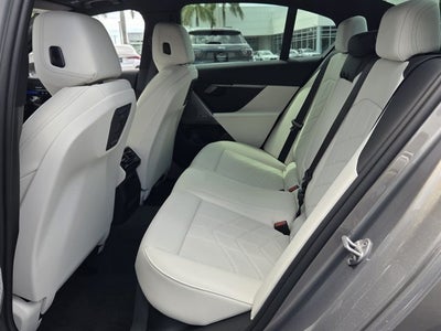 2027 BMW 530i 530i xDrive