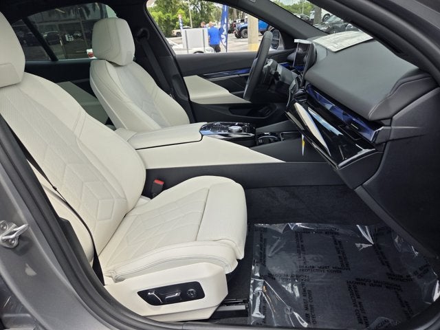 2027 BMW 530i 530i xDrive
