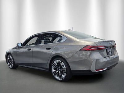 2027 BMW 530i 530i xDrive