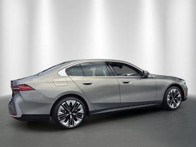 2027 BMW 530i 530i xDrive