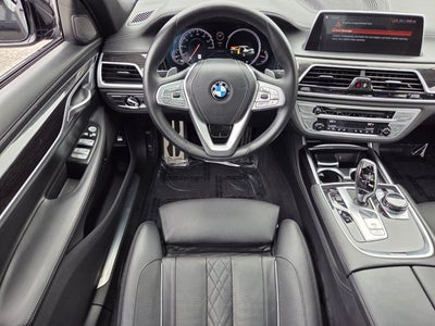 2019 BMW 750i 750i