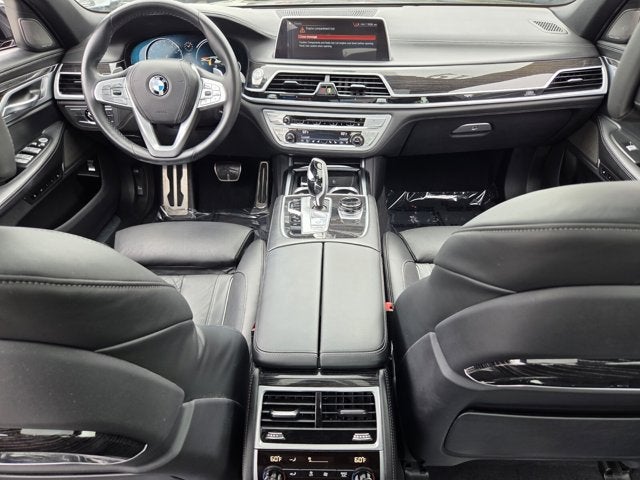 2019 BMW 750i 750i