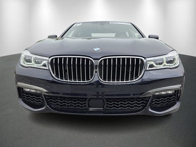 2019 BMW 750i 750i