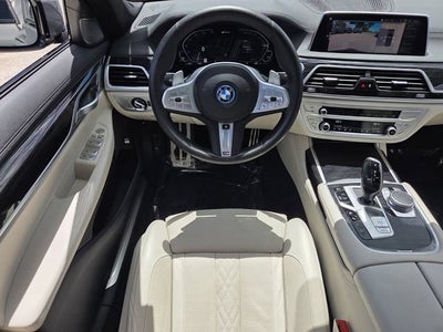 2022 BMW 7 Series 745e xDrive