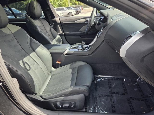 2026 BMW 850i M850i