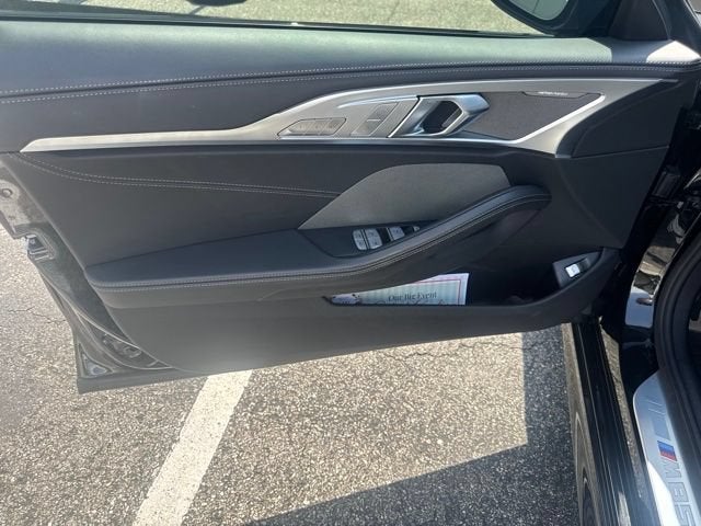 2026 BMW 850i M850i