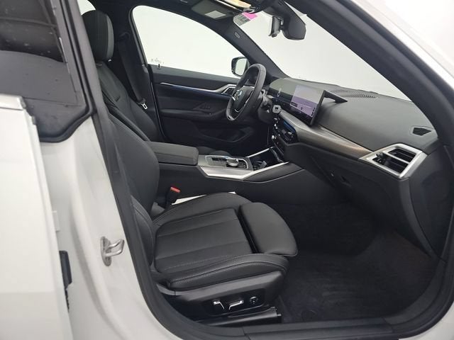 2025 BMW i4 eDrive40