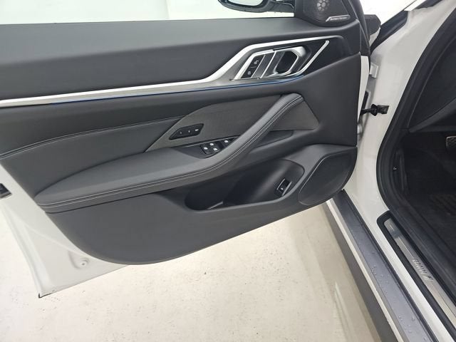 2025 BMW i4 eDrive40