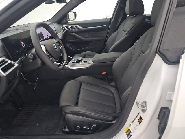 2025 BMW i4 eDrive40