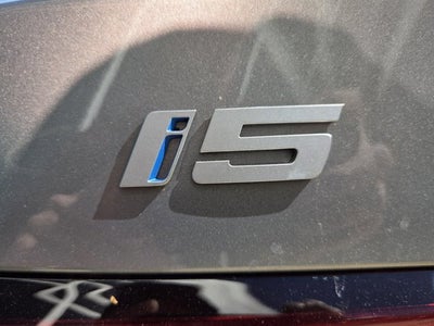 2026 BMW i5 eDrive40