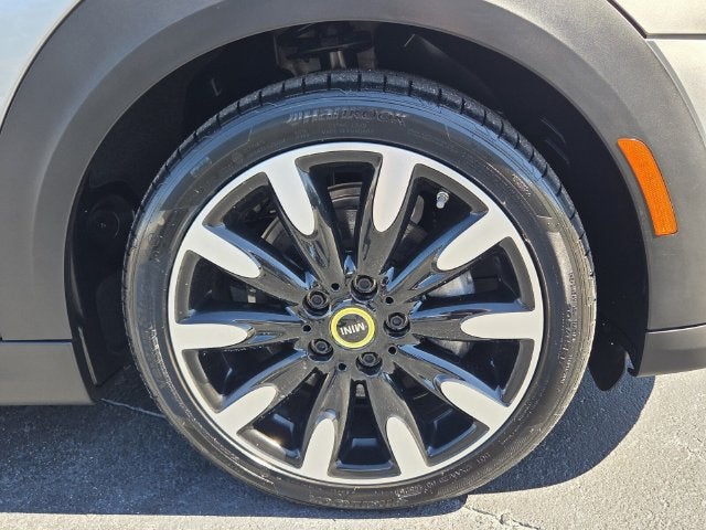 2024 MINI Cooper SE Electric Signature