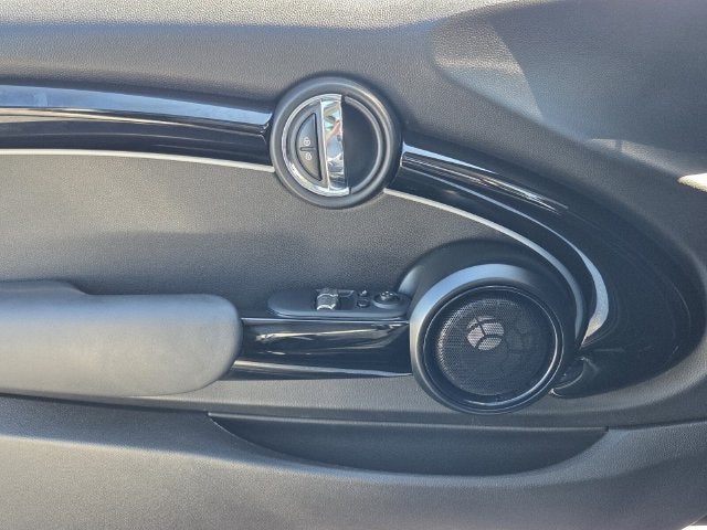 2024 MINI Cooper SE Electric Signature