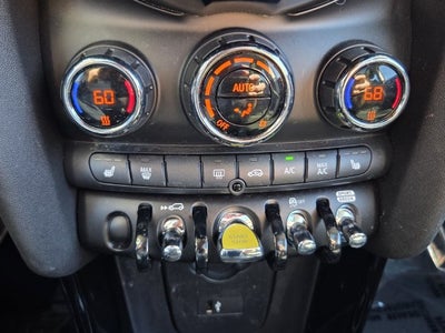 2024 MINI Cooper SE Electric Signature