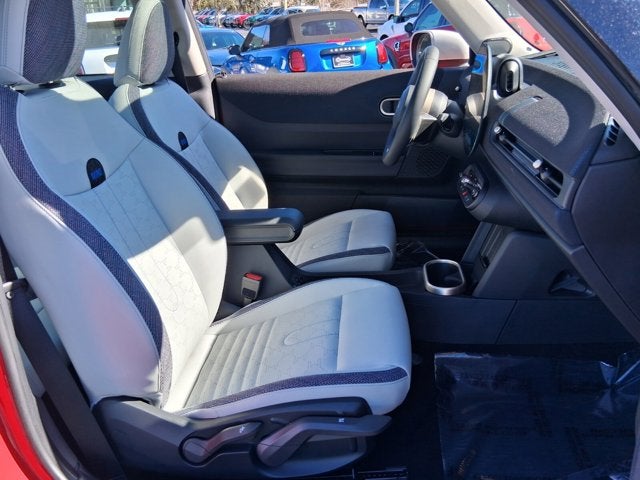 2025 MINI Hardtop 2 Door Iconic