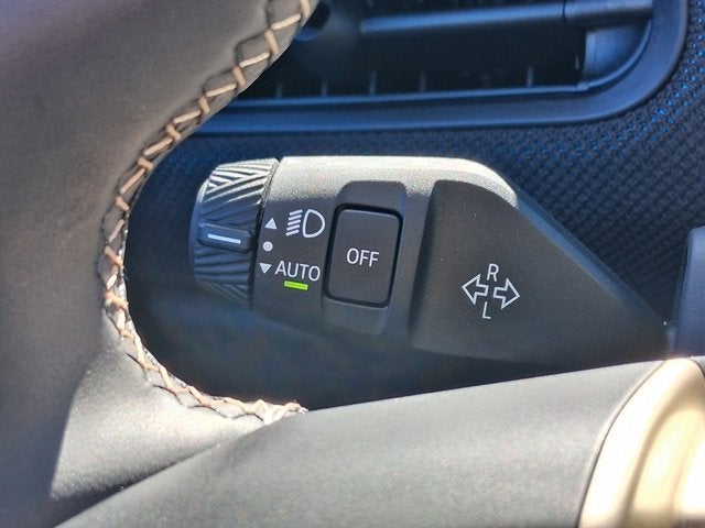 2025 MINI Hardtop 2 Door Iconic