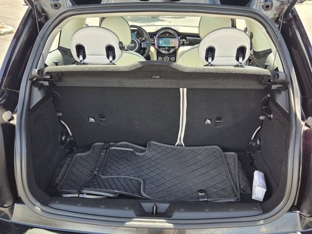 2023 MINI Hardtop 2 Door Signature