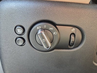2023 MINI Hardtop 2 Door Signature