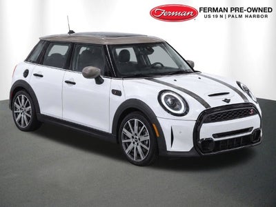 2024 MINI Cooper S Iconic