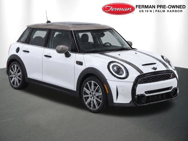 2024 MINI Cooper S Iconic