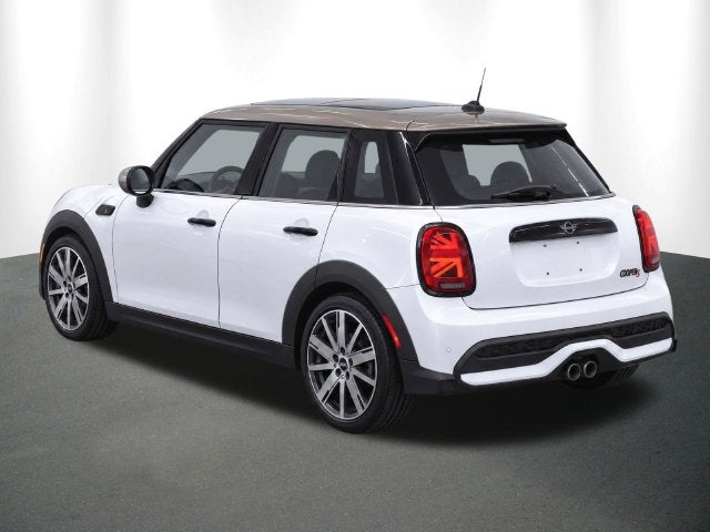 2024 MINI Cooper S Iconic