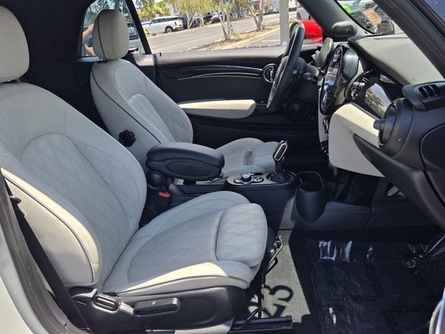 2023 MINI Convertible Iconic