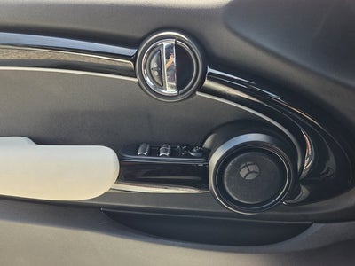 2023 MINI Convertible Iconic