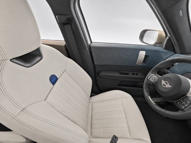 2025 MINI Cooper S Countryman Signature Plus