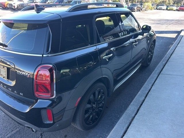 2023 MINI Countryman Signature