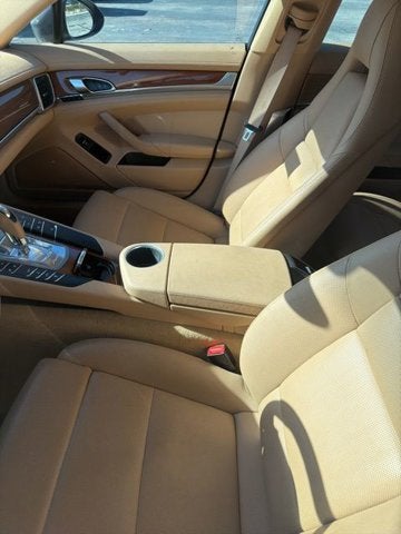 2014 Porsche Panamera 4